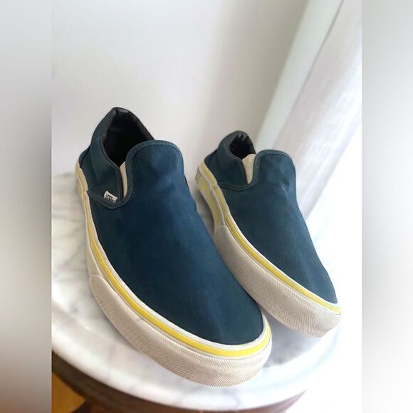 Vans Off The Wall Classic Slip On Size 11.5 - Picture 13 of 14